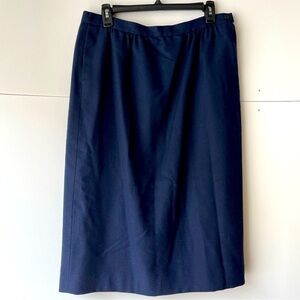Pendleton Women's Plus Size Navy Blue Skirt 100% Virgin Wool, Sz 14
